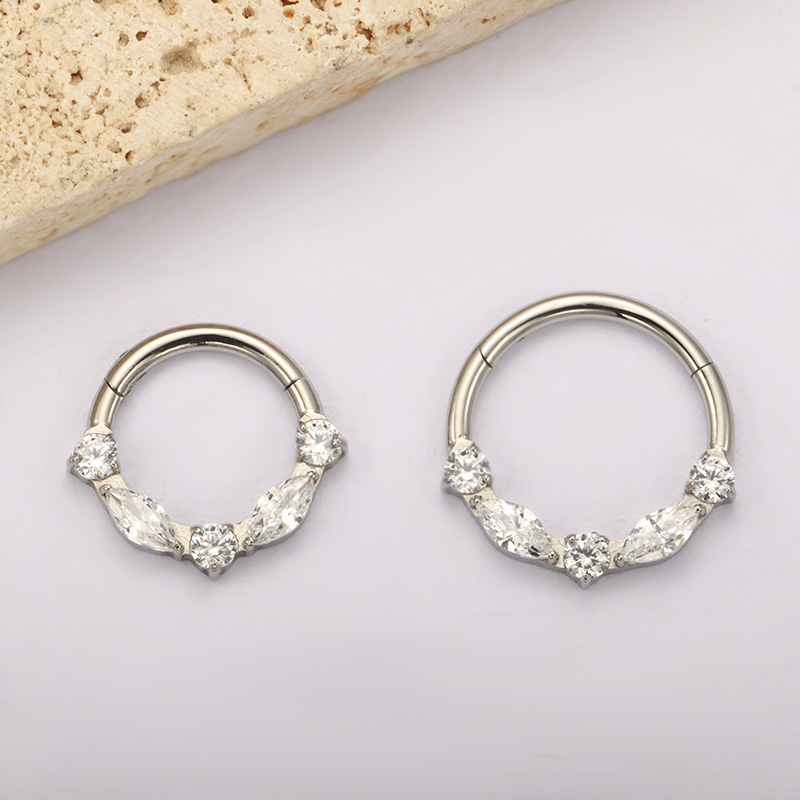 ASTM F136 티타늄 마퀴즈 큐빅 지르코니아 힌지드 - Zoor Body Jewelry 리뷰 및 가격