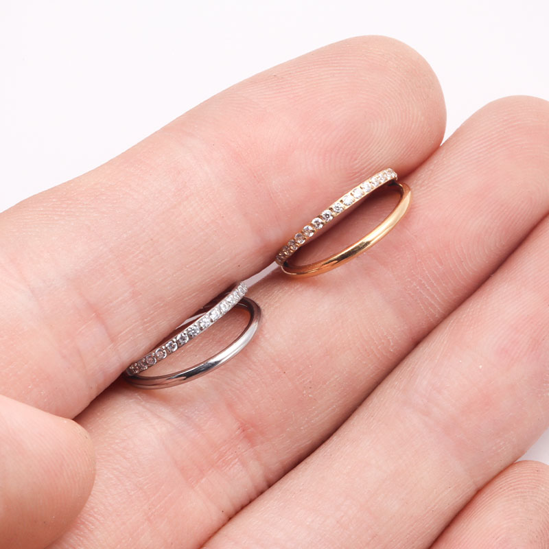 ASTM F136 티타늄 16G 문 코 링 후프 Sep - Zoor Body Jewelry 리뷰 및 가격
